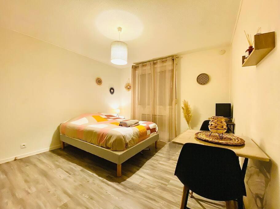Au Calme Confort & Proche Centre Apartment Le Mans Bagian luar foto