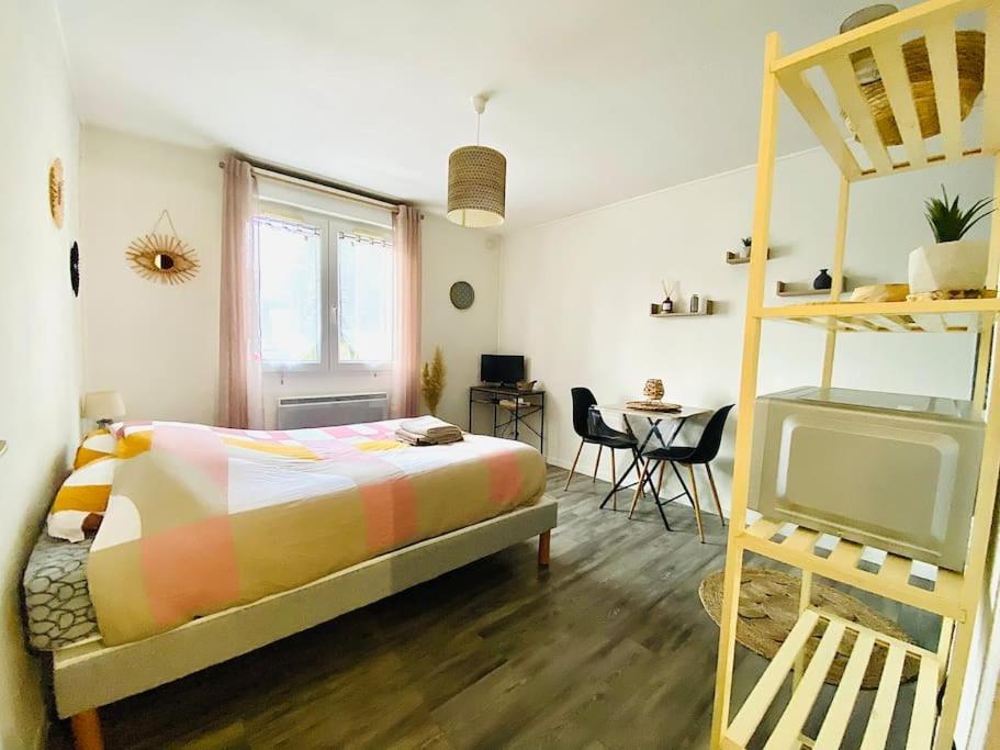 Au Calme Confort & Proche Centre Apartment Le Mans Bagian luar foto